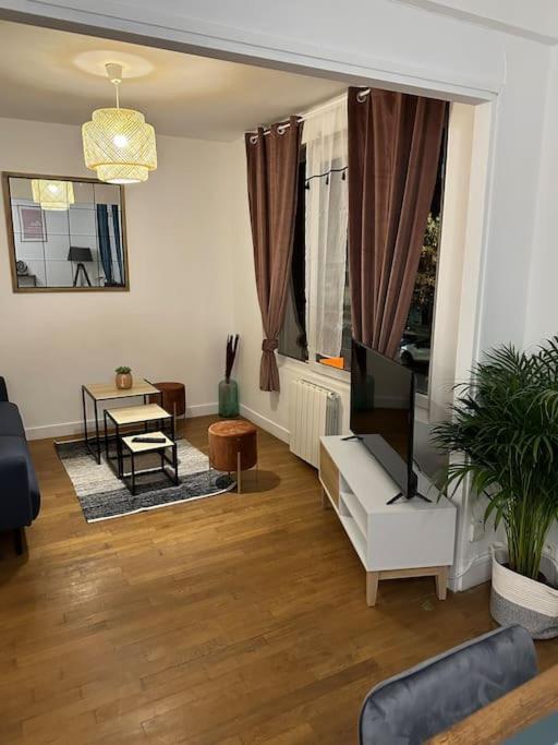 Amiens : Appartement Centre Ville エクステリア 写真